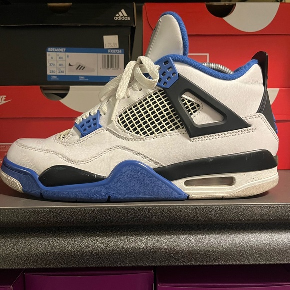 AIR JORDAN 4 MOTORSPORT - Picture 2 of 11